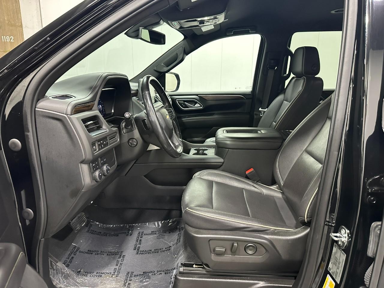 Chevrolet Tahoe Vehicle Full-screen Gallery Image 22