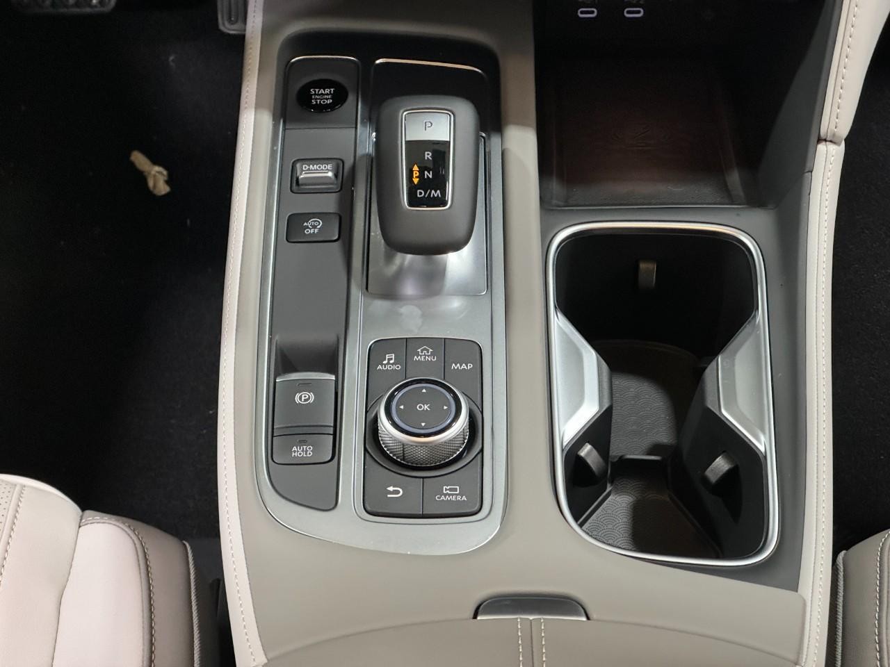 INFINITI QX60 Vehicle Full-screen Gallery Image 19