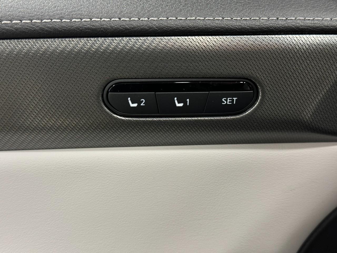 INFINITI QX60 Vehicle Full-screen Gallery Image 25