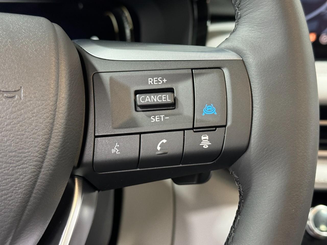 INFINITI QX60 Vehicle Full-screen Gallery Image 33