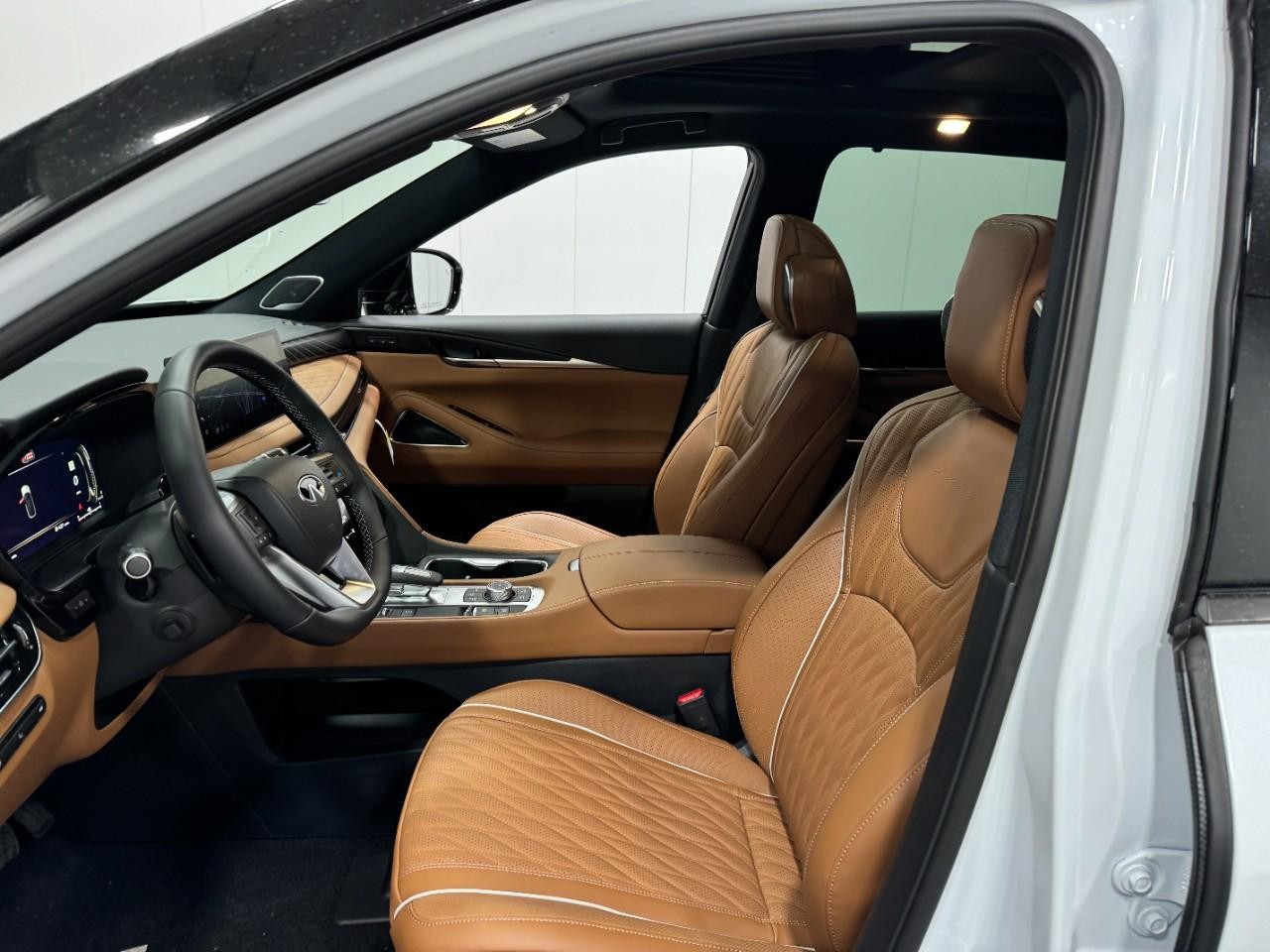 INFINITI QX60 Vehicle Full-screen Gallery Image 29