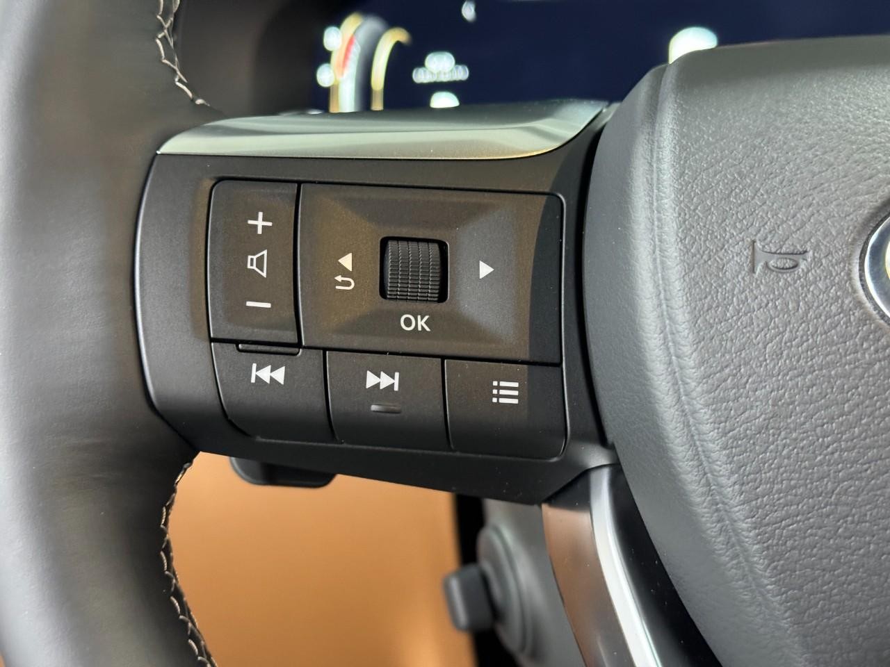 INFINITI QX60 Vehicle Full-screen Gallery Image 33