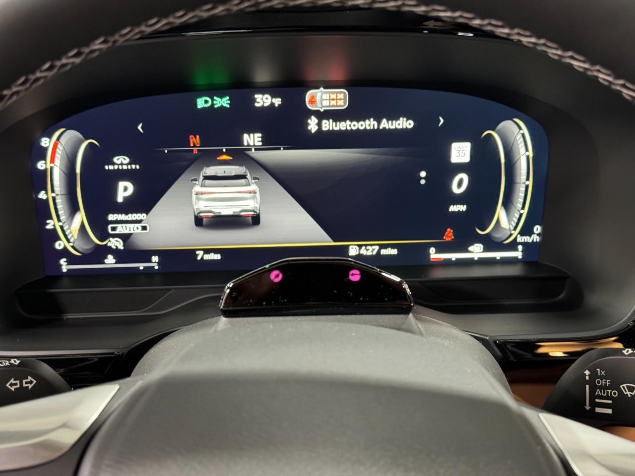 INFINITI QX60 Vehicle Full-screen Gallery Image 35