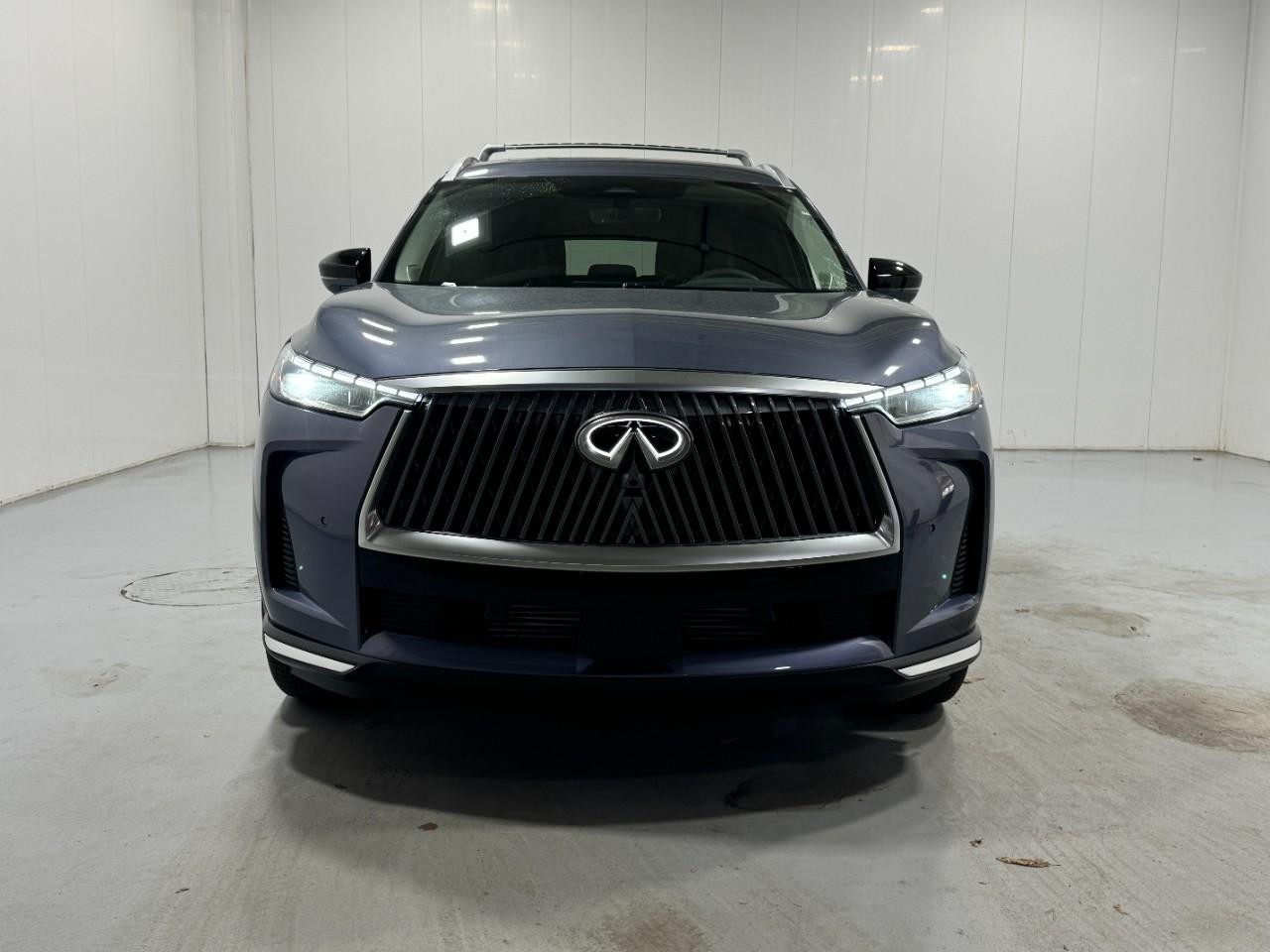 INFINITI QX60 Vehicle Full-screen Gallery Image 7