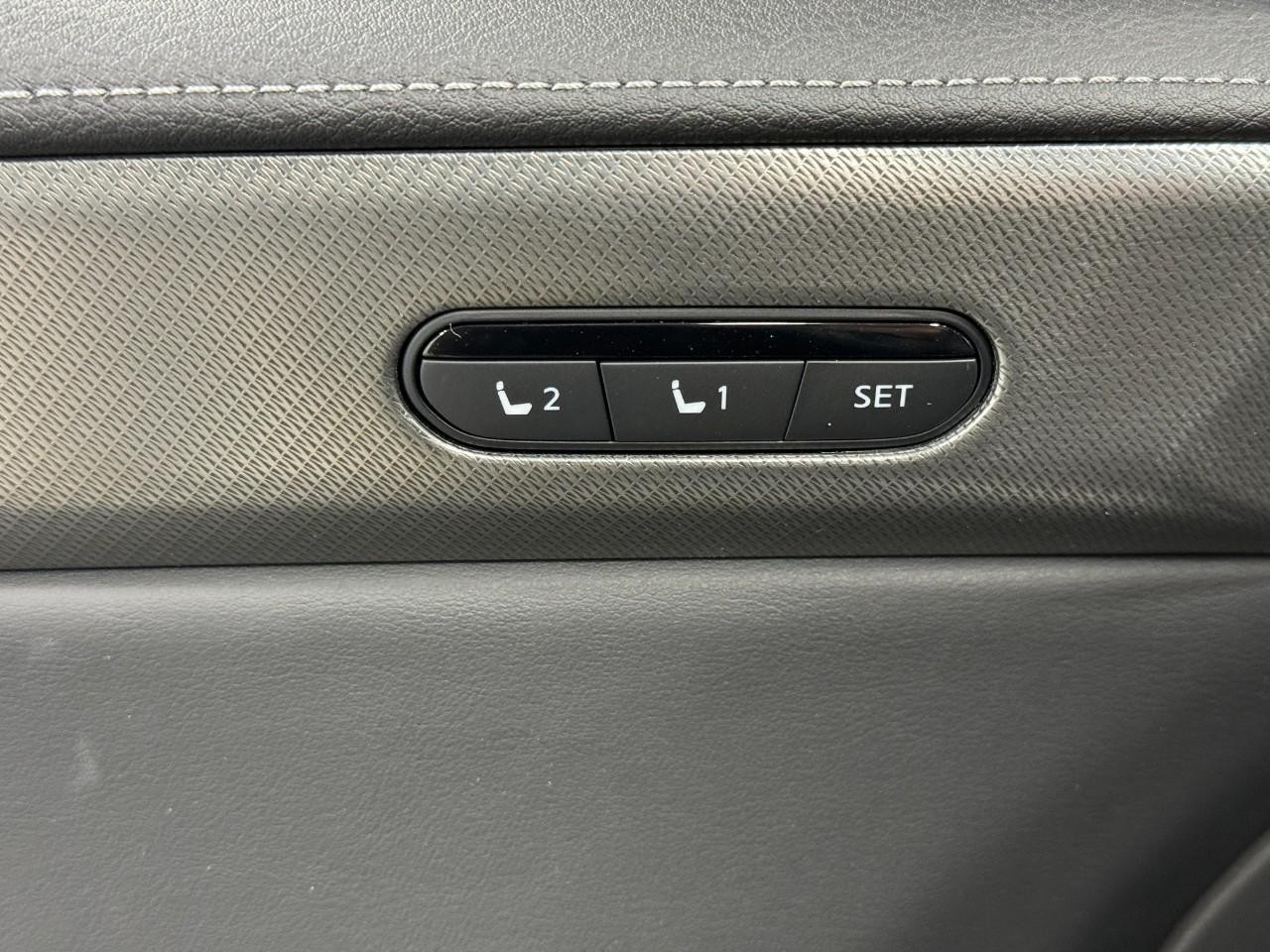 INFINITI QX60 Vehicle Full-screen Gallery Image 25