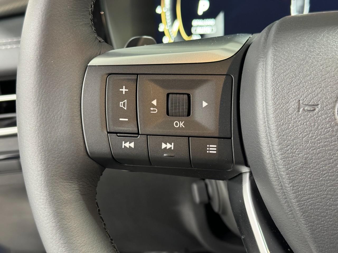 INFINITI QX60 Vehicle Full-screen Gallery Image 32