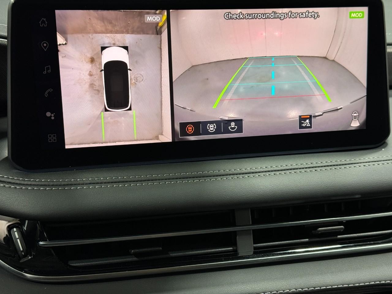 INFINITI QX60 Vehicle Full-screen Gallery Image 35