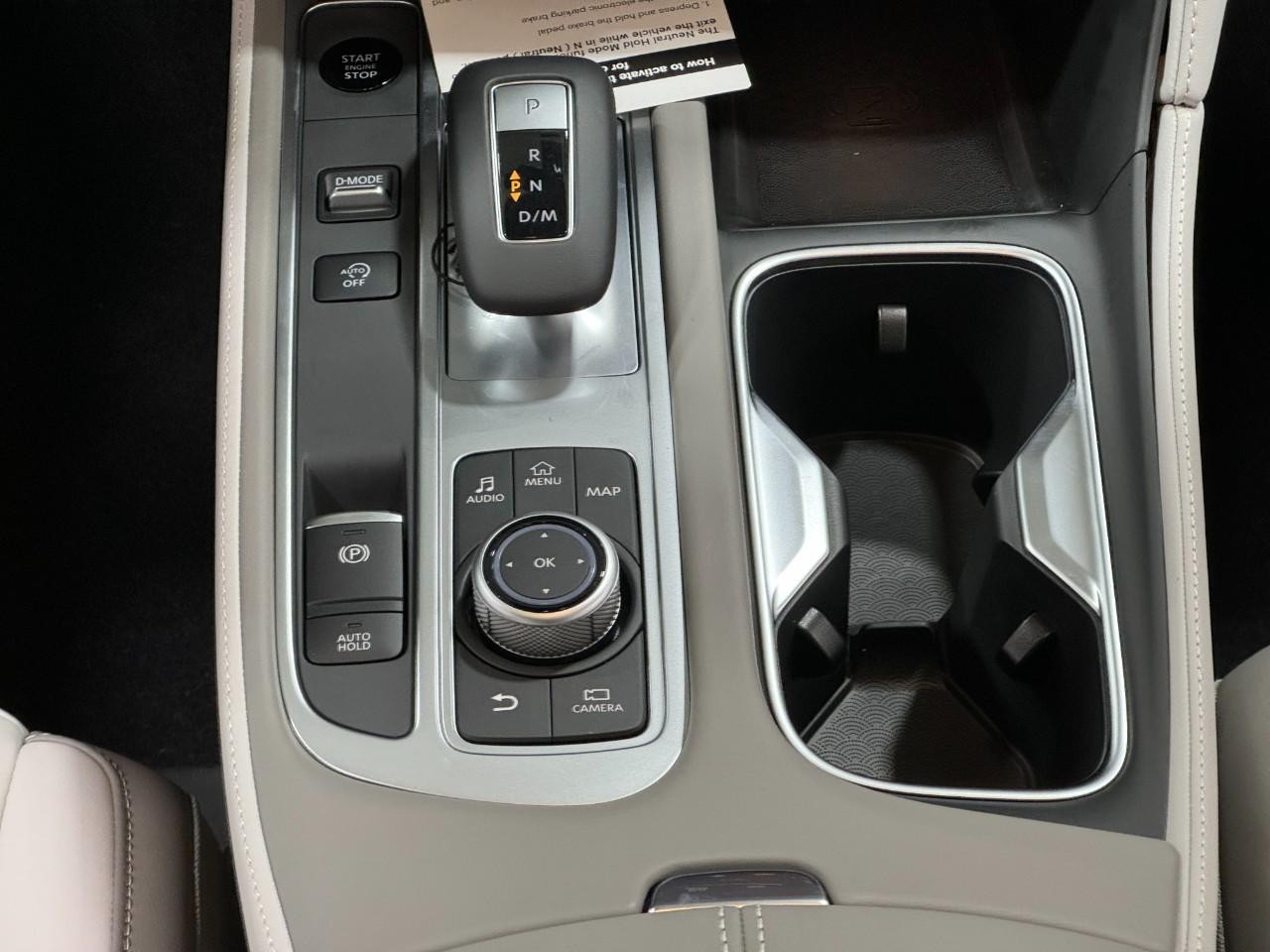 INFINITI QX60 Vehicle Full-screen Gallery Image 19