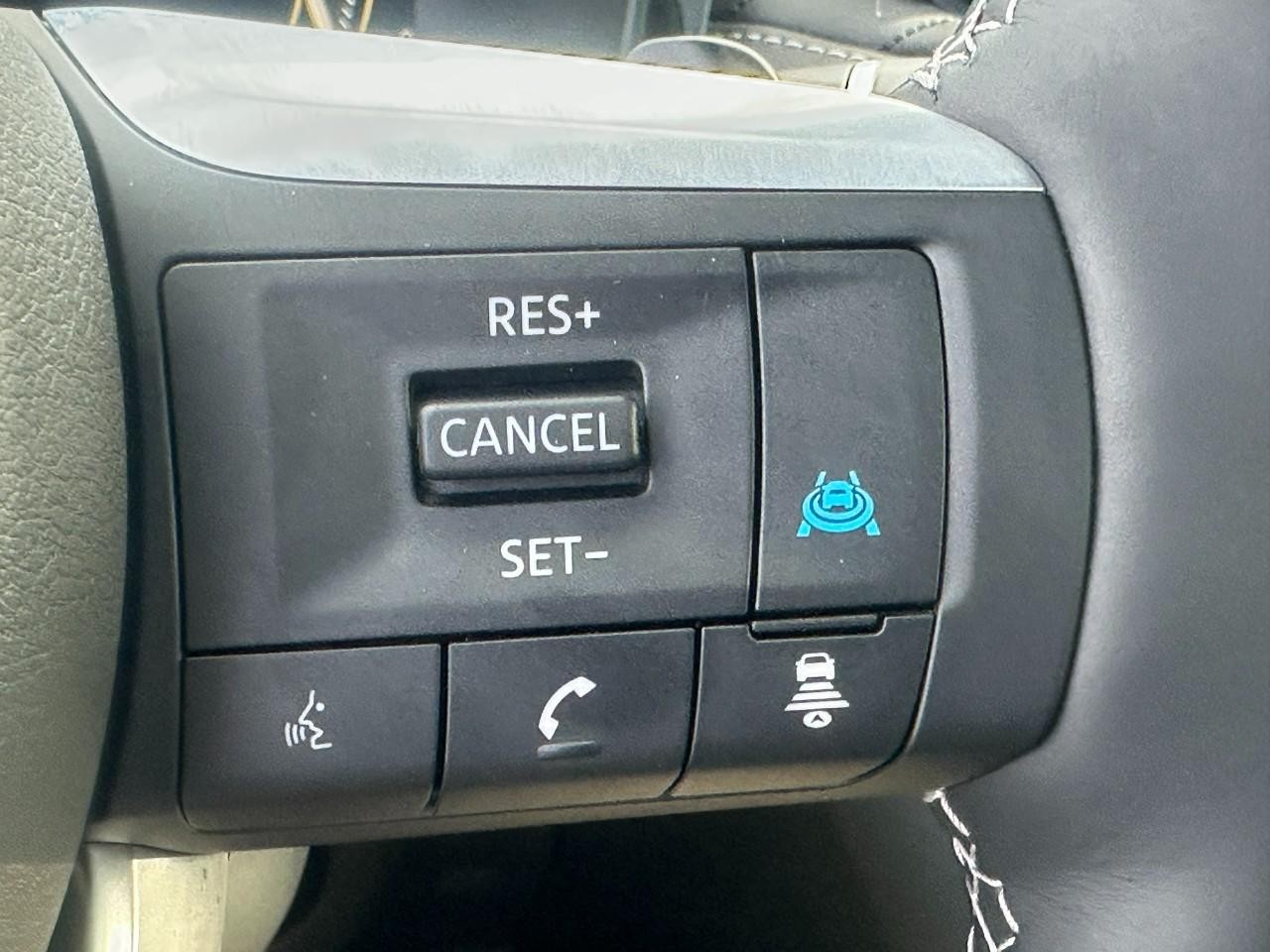 INFINITI QX60 Vehicle Full-screen Gallery Image 27