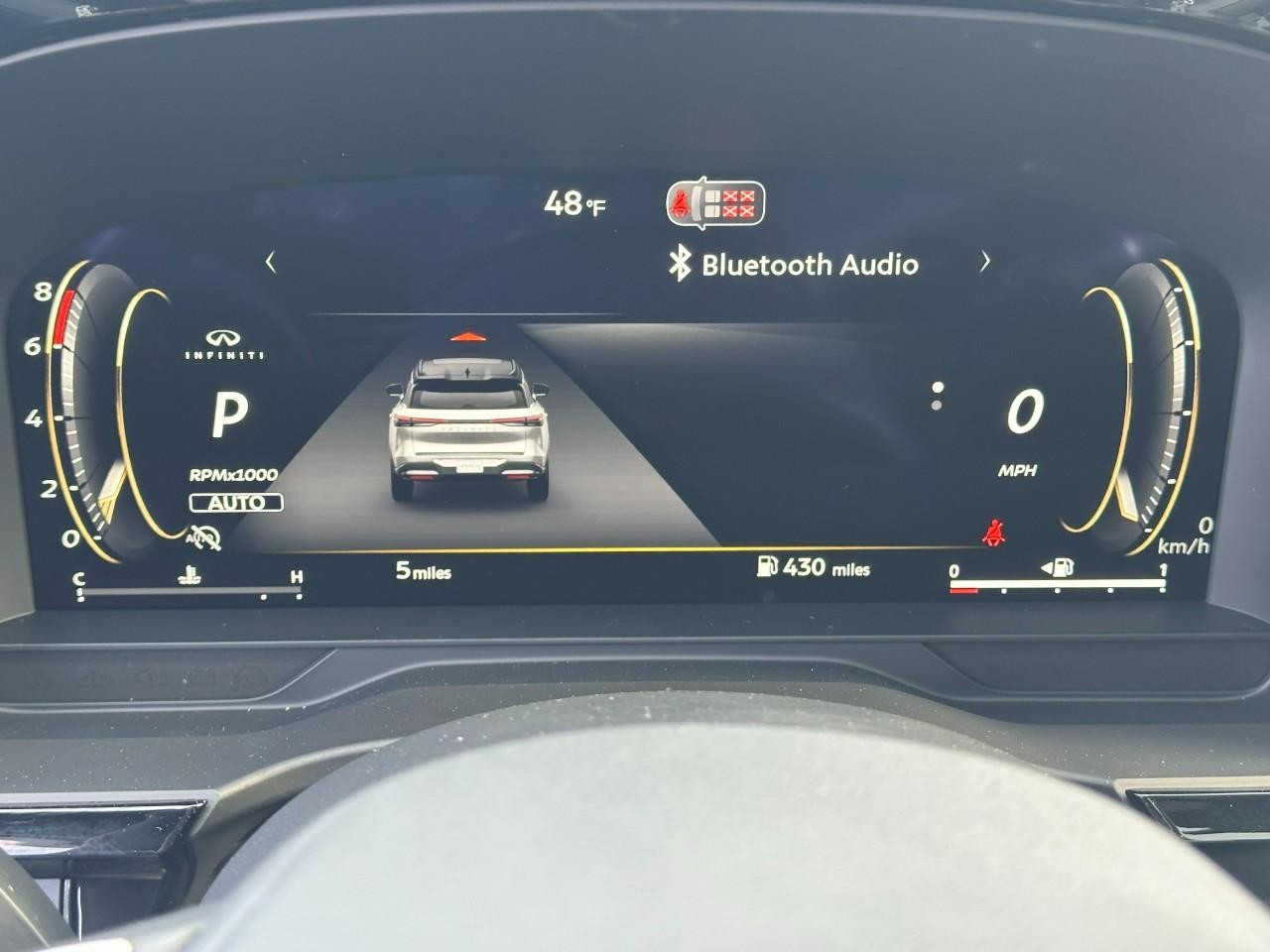 INFINITI QX60 Vehicle Full-screen Gallery Image 28