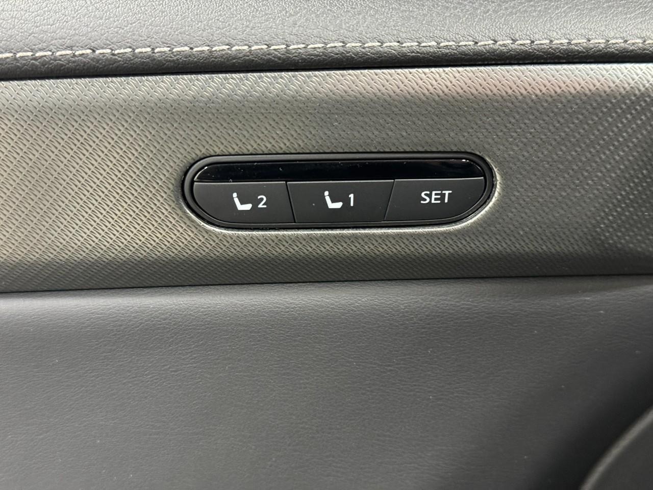 INFINITI QX60 Vehicle Full-screen Gallery Image 25