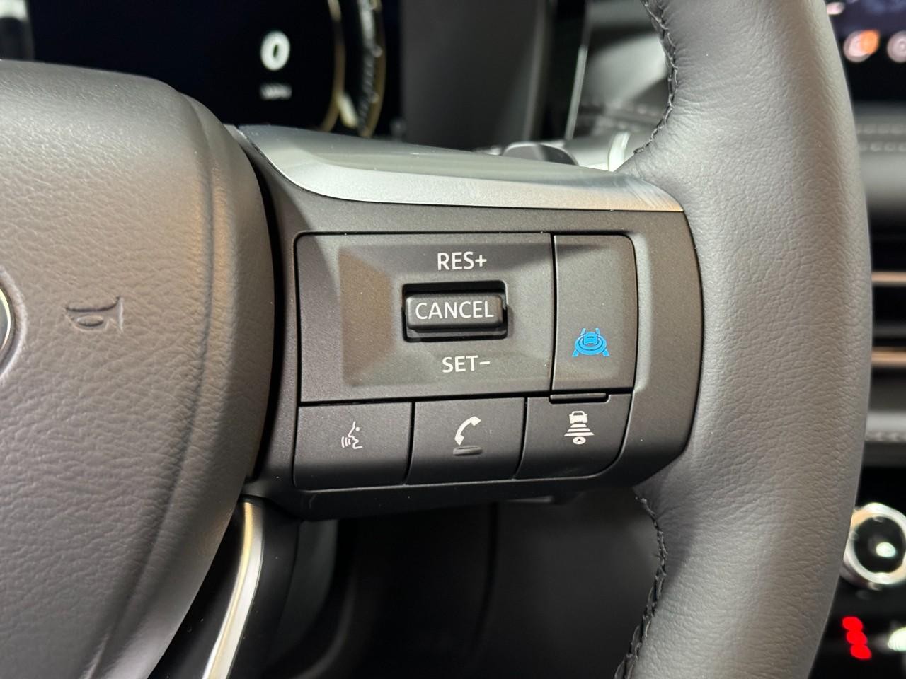 INFINITI QX60 Vehicle Full-screen Gallery Image 33