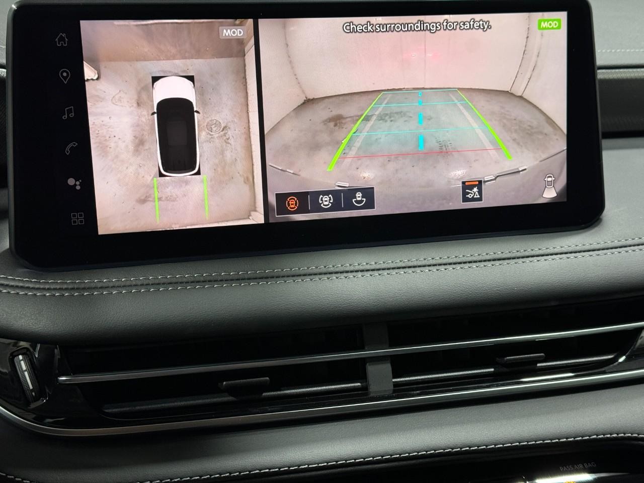 INFINITI QX60 Vehicle Full-screen Gallery Image 35