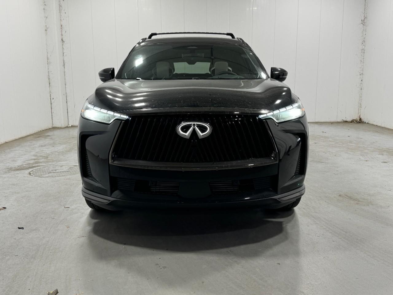 INFINITI QX60 Vehicle Full-screen Gallery Image 7