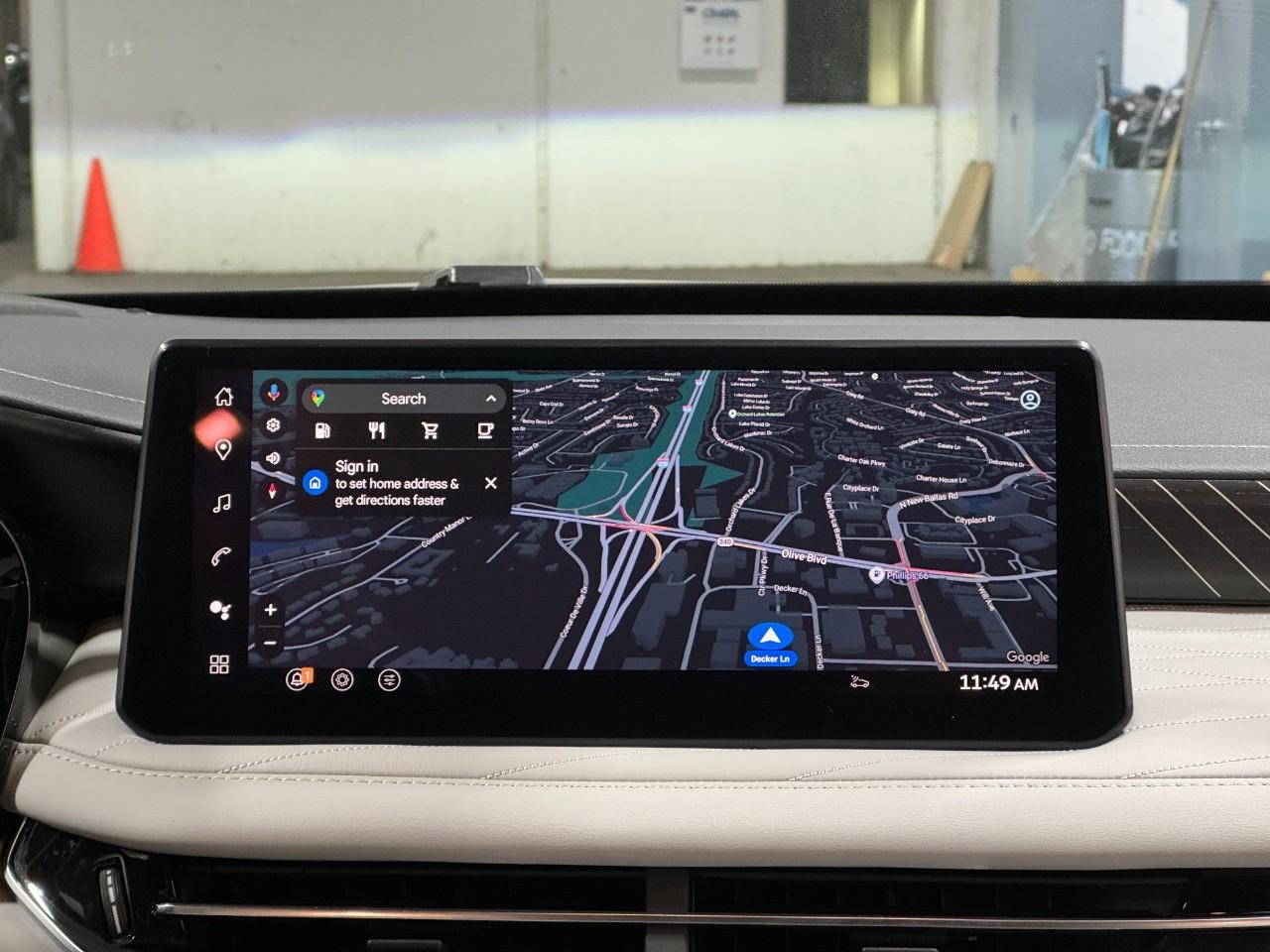 INFINITI QX60 Vehicle Full-screen Gallery Image 17