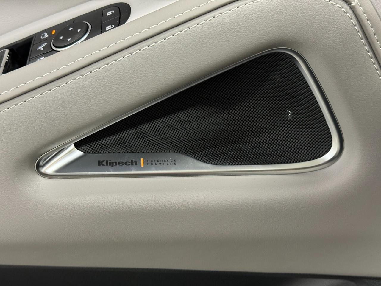 INFINITI QX60 Vehicle Full-screen Gallery Image 28