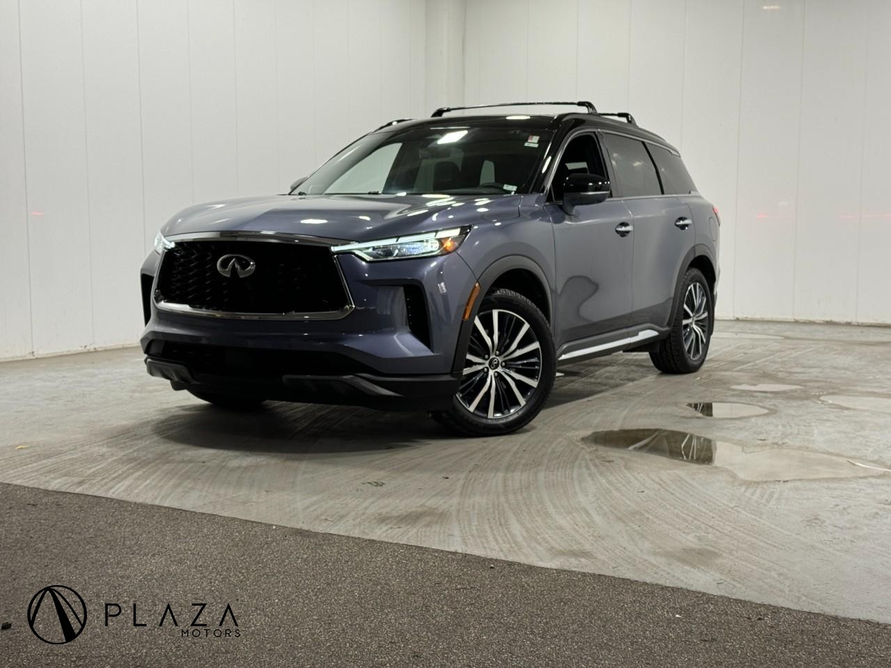 INFINITI QX60 Vehicle Full-screen Gallery Image 01