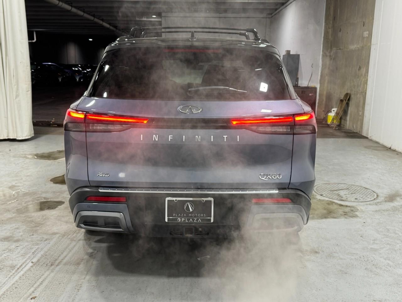 INFINITI QX60 Vehicle Full-screen Gallery Image 10