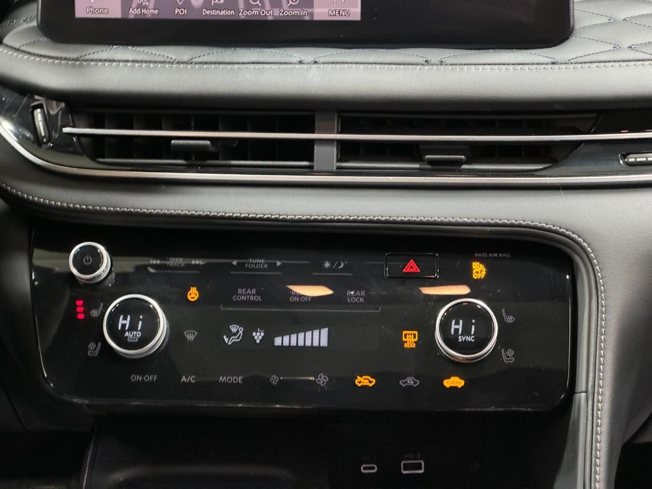 INFINITI QX60 Vehicle Full-screen Gallery Image 18