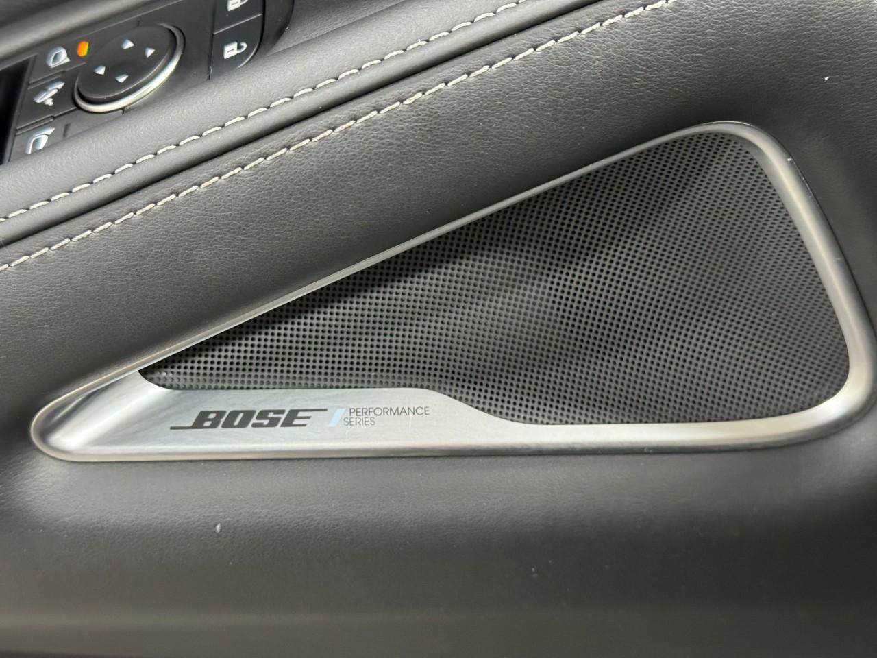 INFINITI QX60 Vehicle Full-screen Gallery Image 28