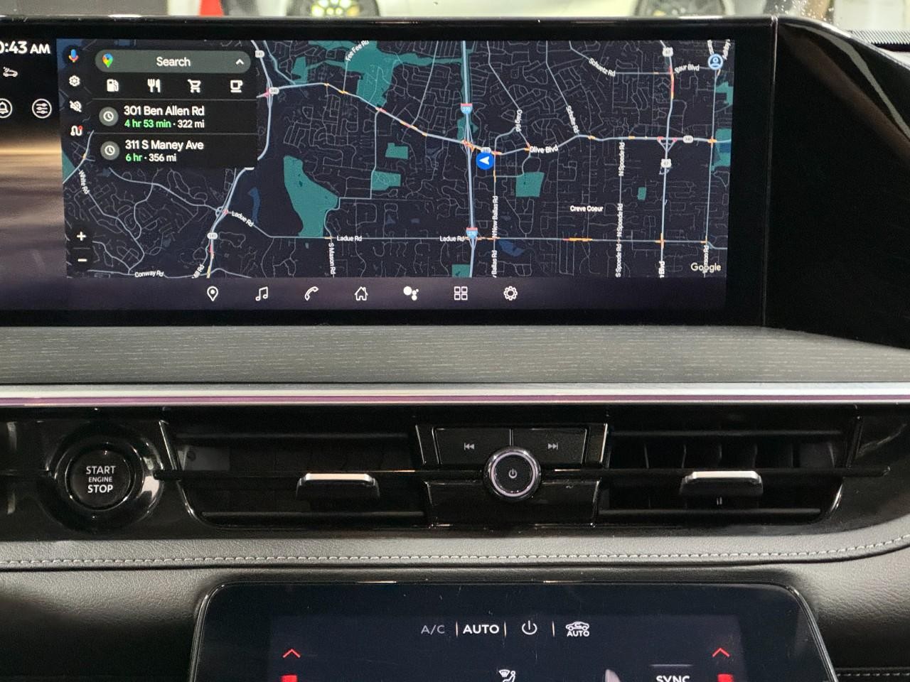 INFINITI QX80 Vehicle Full-screen Gallery Image 17