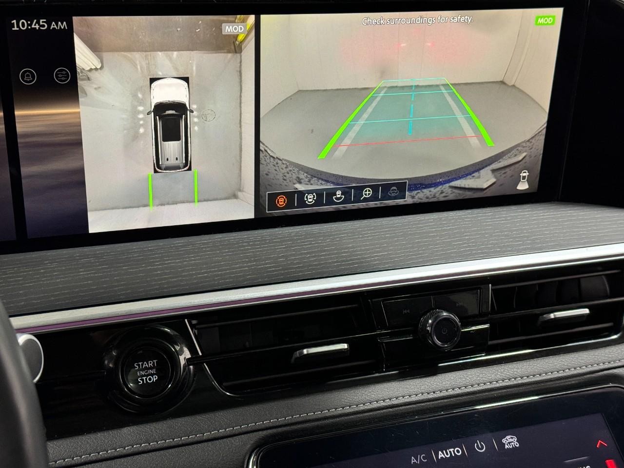 INFINITI QX80 Vehicle Full-screen Gallery Image 35