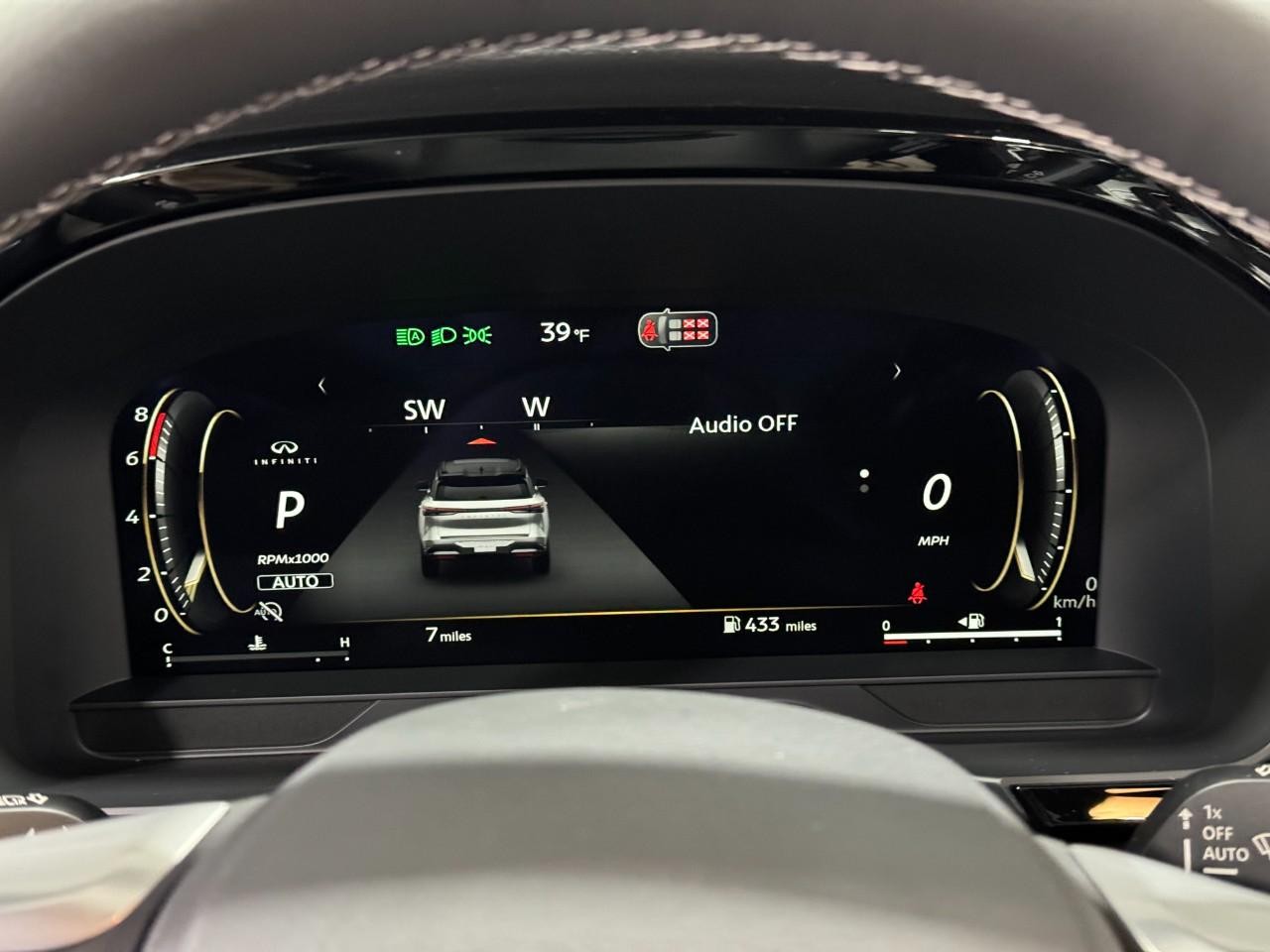 INFINITI QX60 Vehicle Full-screen Gallery Image 34