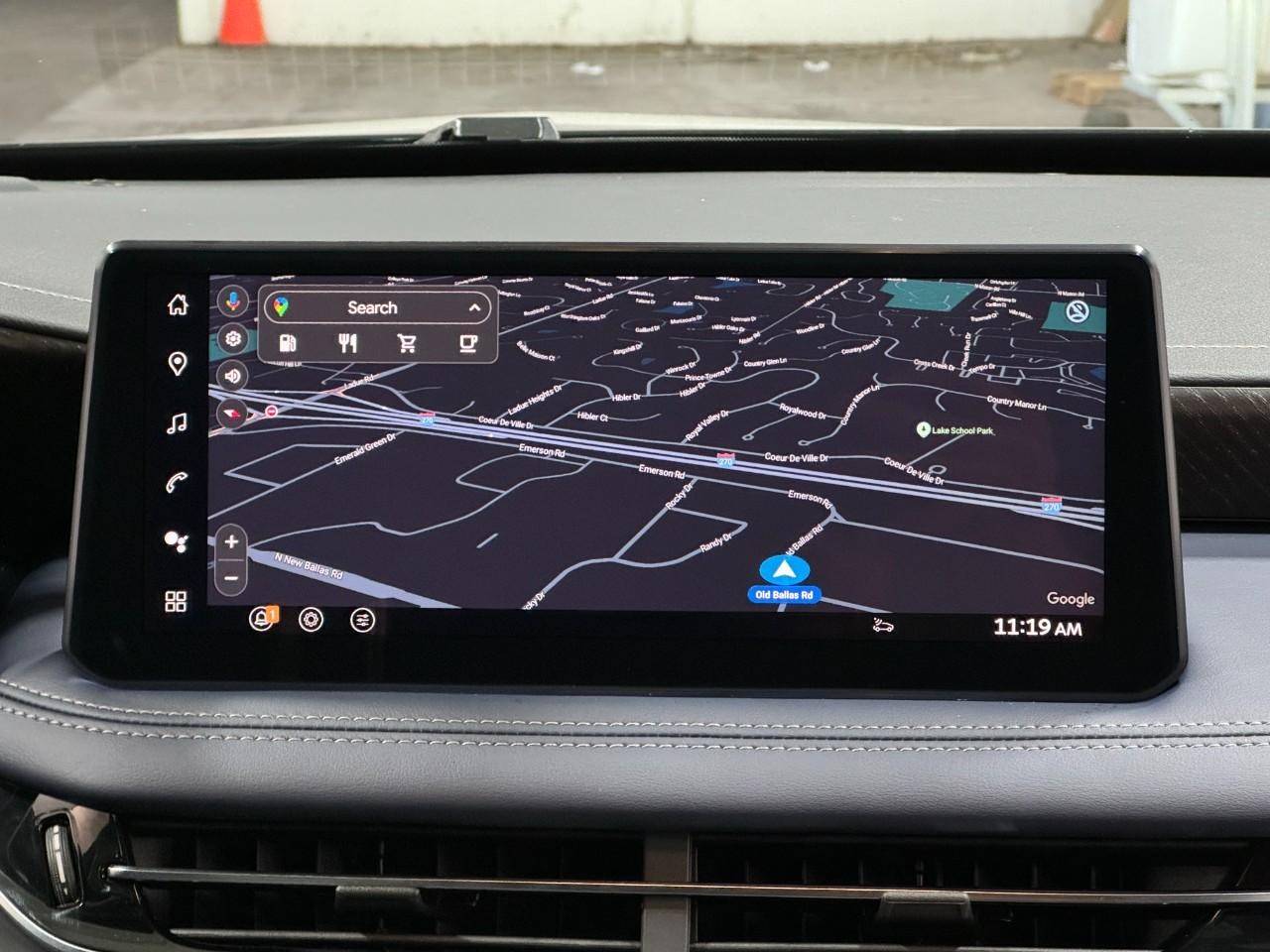 INFINITI QX60 Vehicle Full-screen Gallery Image 17