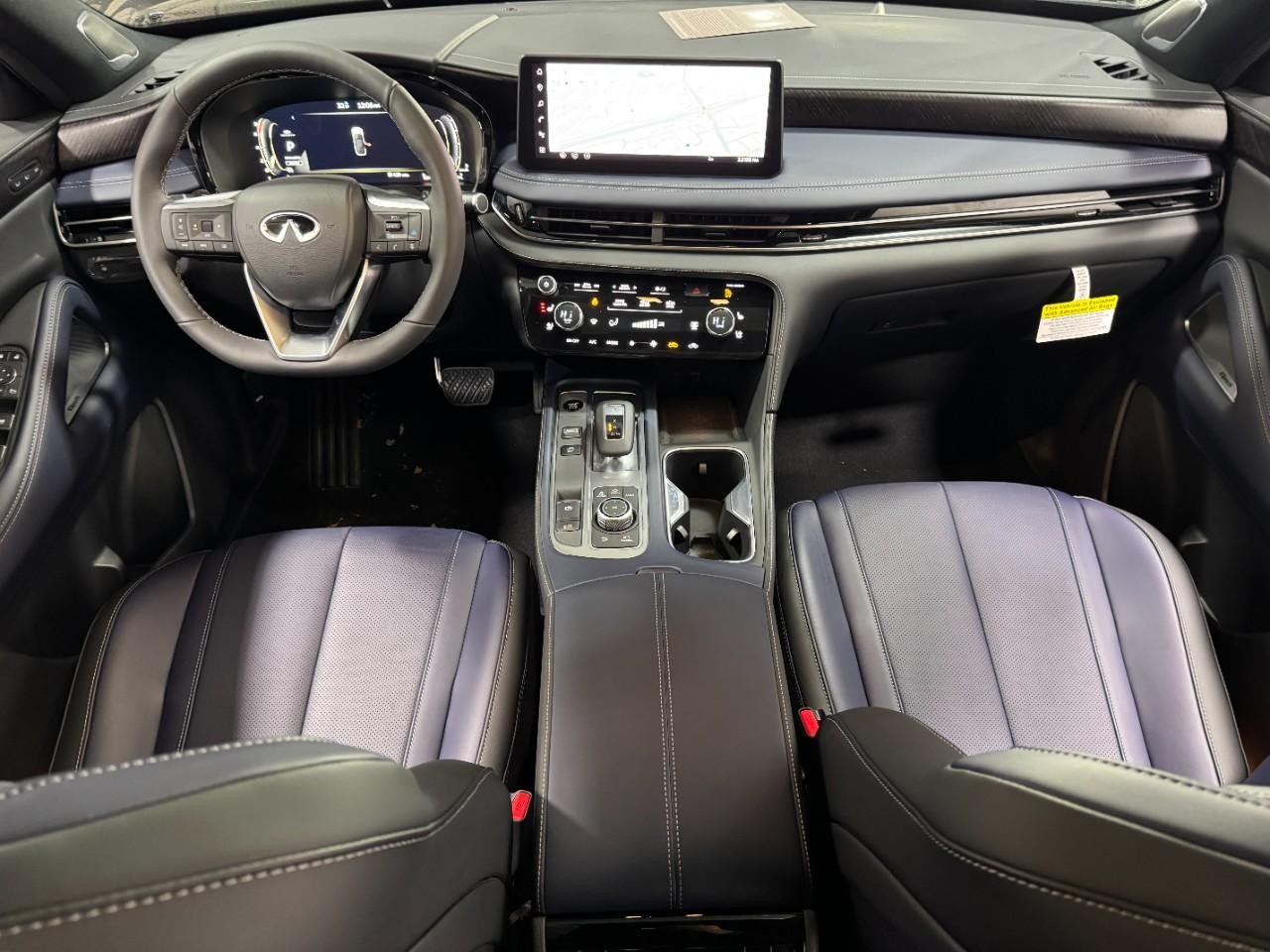 INFINITI QX60 Vehicle Full-screen Gallery Image 15