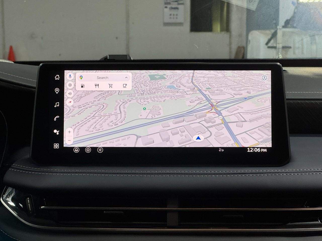 INFINITI QX60 Vehicle Full-screen Gallery Image 17