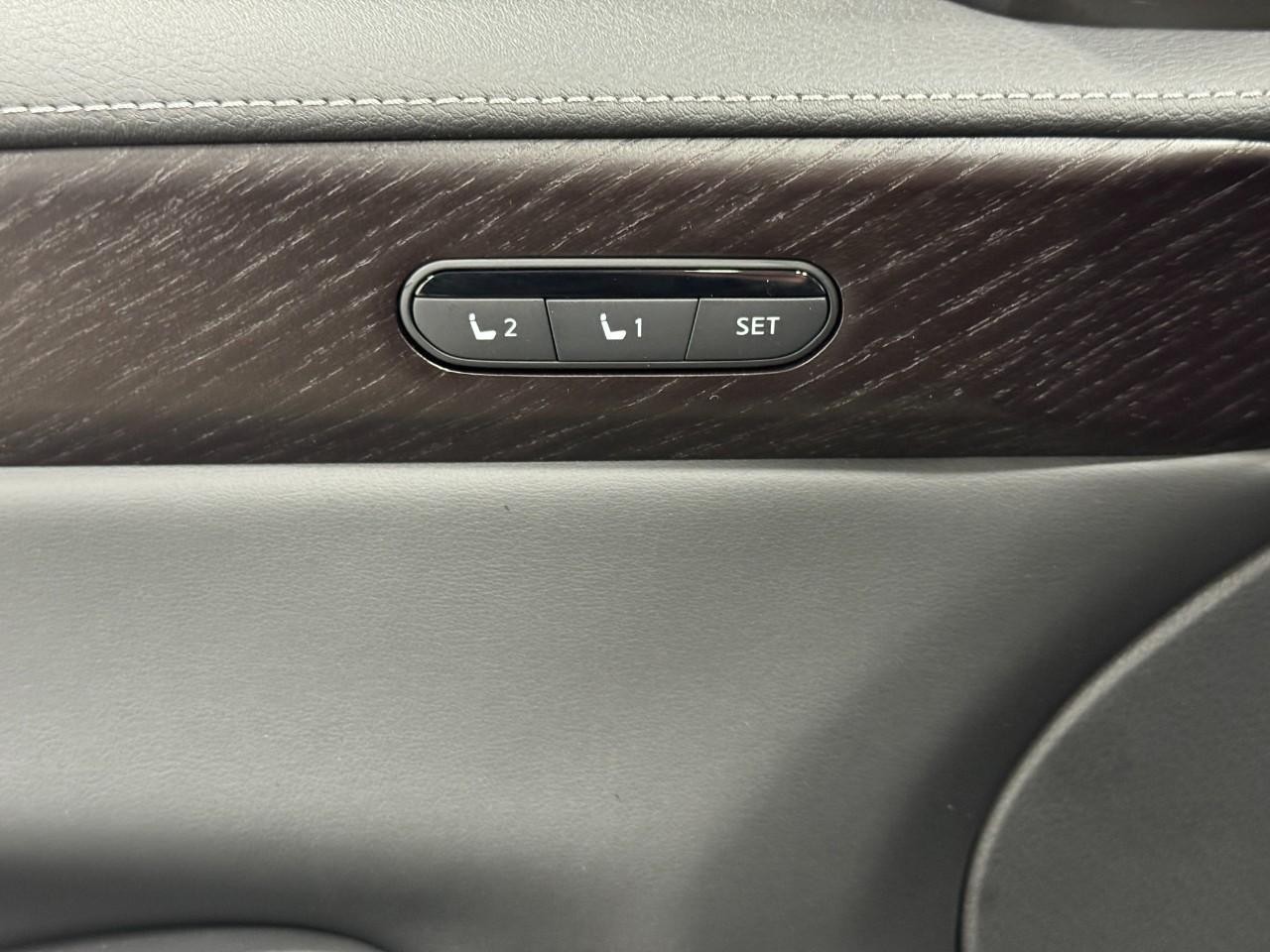 INFINITI QX60 Vehicle Full-screen Gallery Image 25