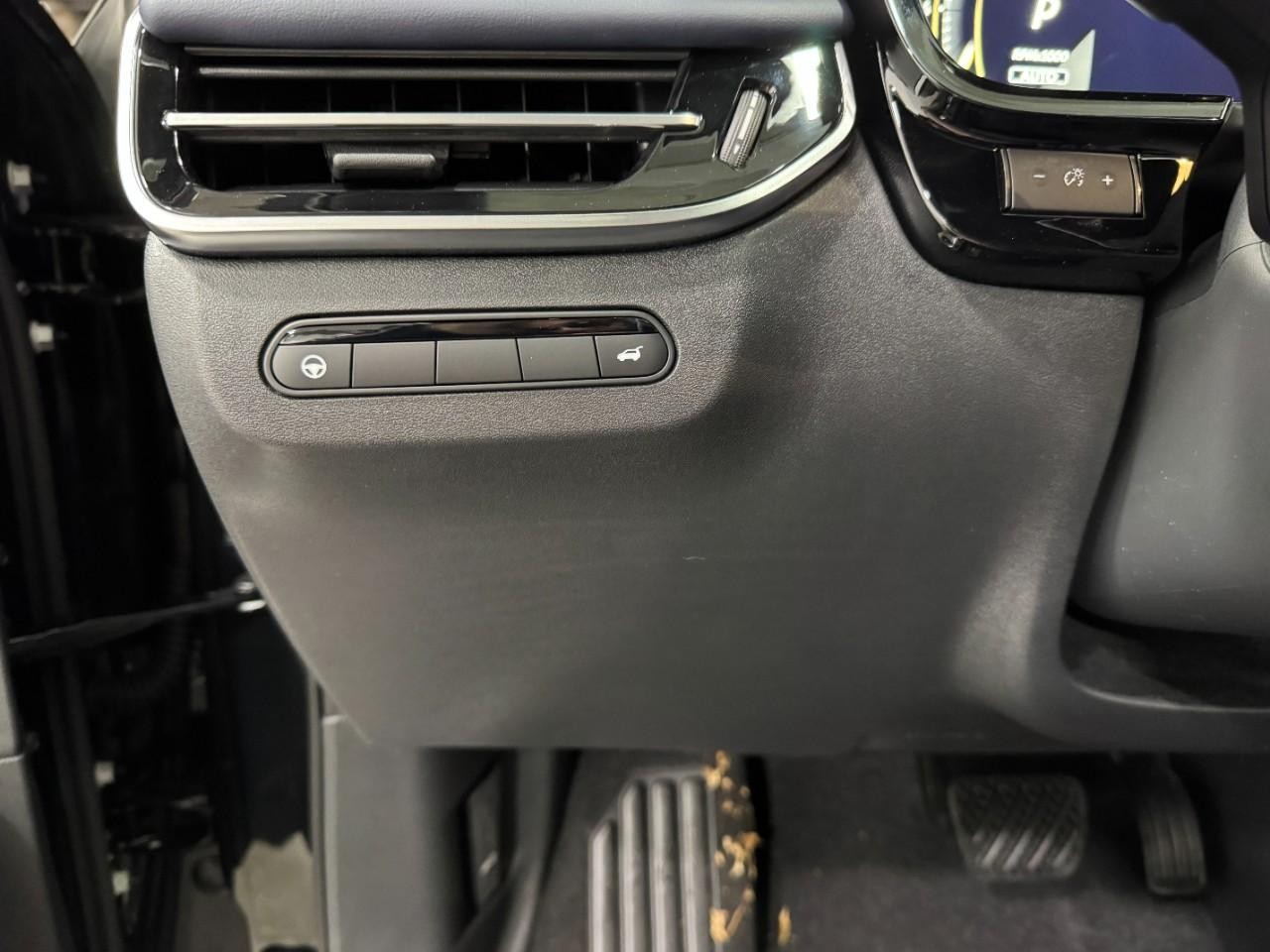 INFINITI QX60 Vehicle Full-screen Gallery Image 31