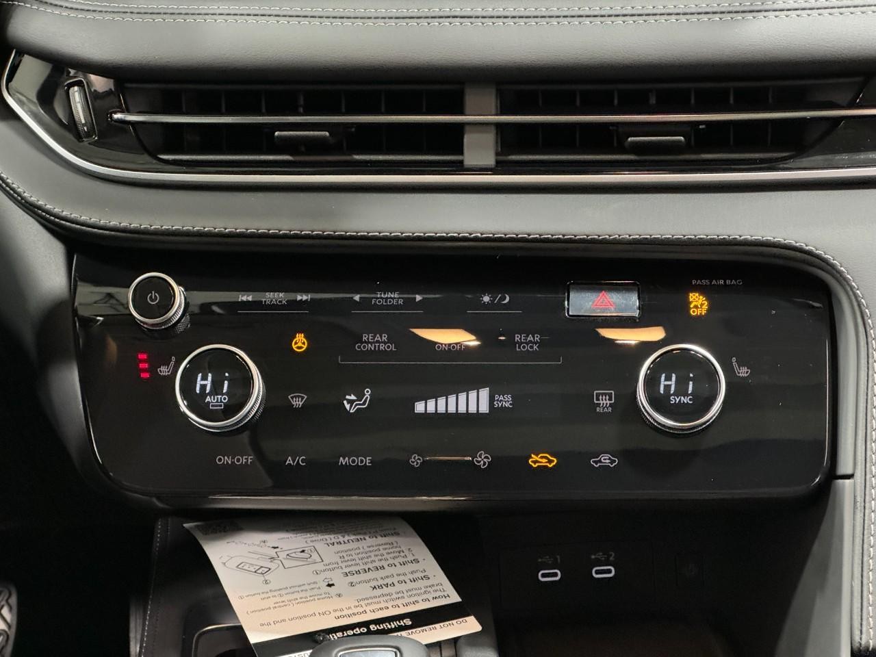 INFINITI QX60 Vehicle Full-screen Gallery Image 18