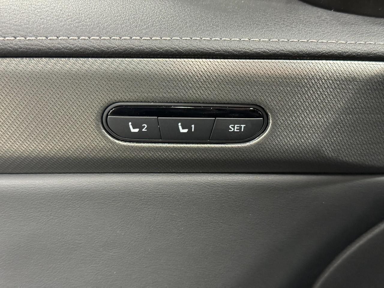 INFINITI QX60 Vehicle Full-screen Gallery Image 25