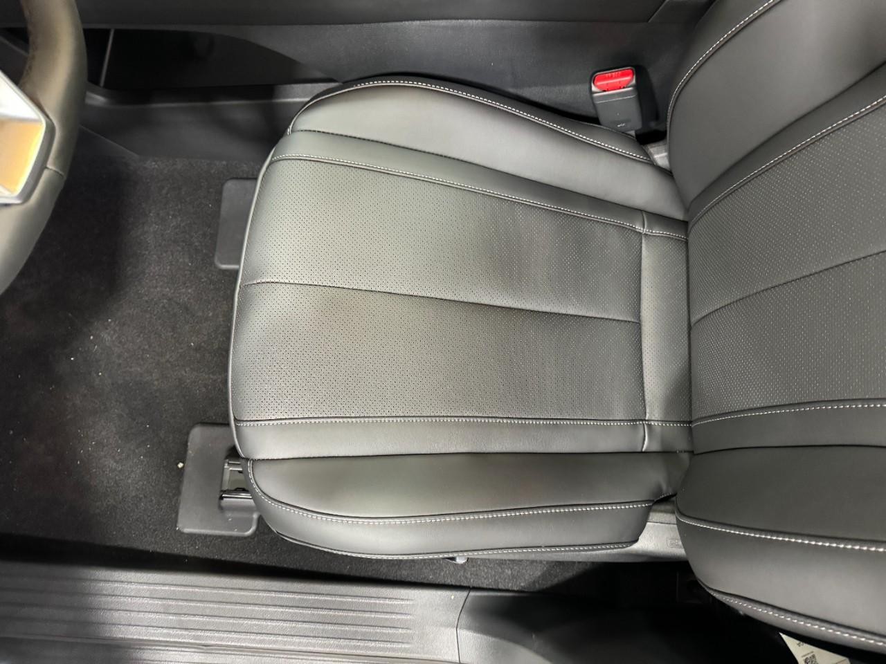 INFINITI QX60 Vehicle Full-screen Gallery Image 28