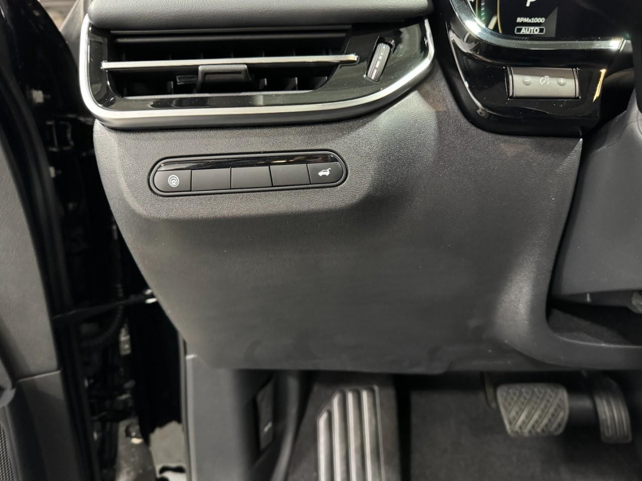 INFINITI QX60 Vehicle Full-screen Gallery Image 30