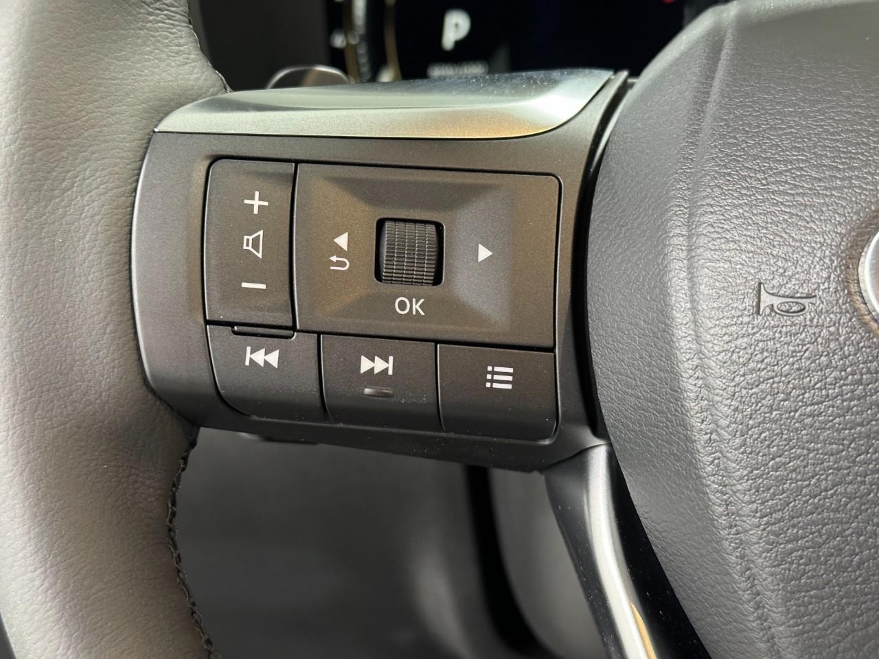 INFINITI QX60 Vehicle Full-screen Gallery Image 31