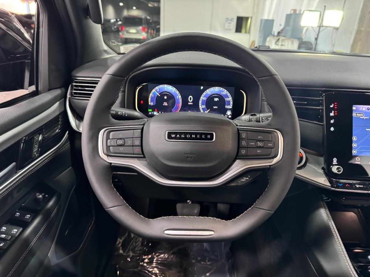 Jeep Wagoneer Vehicle Full-screen Gallery Image 15