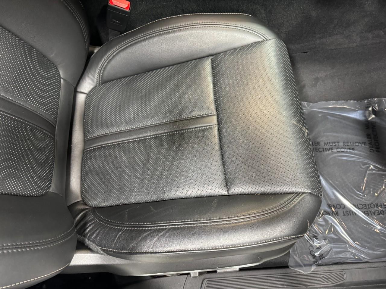 Jeep Wagoneer Vehicle Full-screen Gallery Image 20