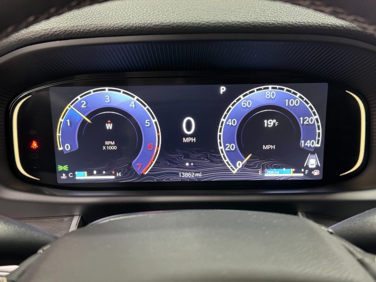 Jeep Wagoneer Vehicle Full-screen Gallery Image 32