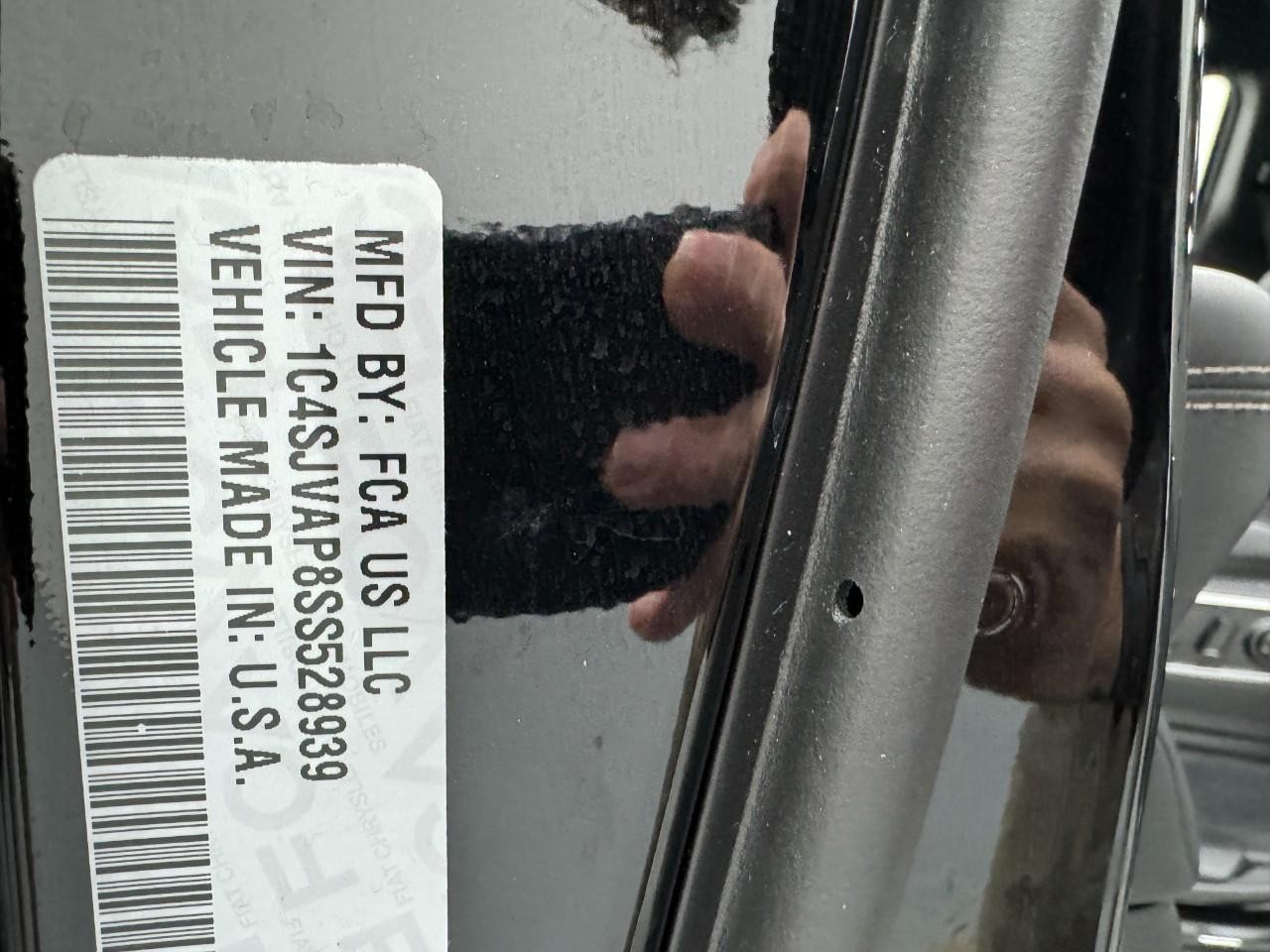 Jeep Wagoneer Vehicle Full-screen Gallery Image 34