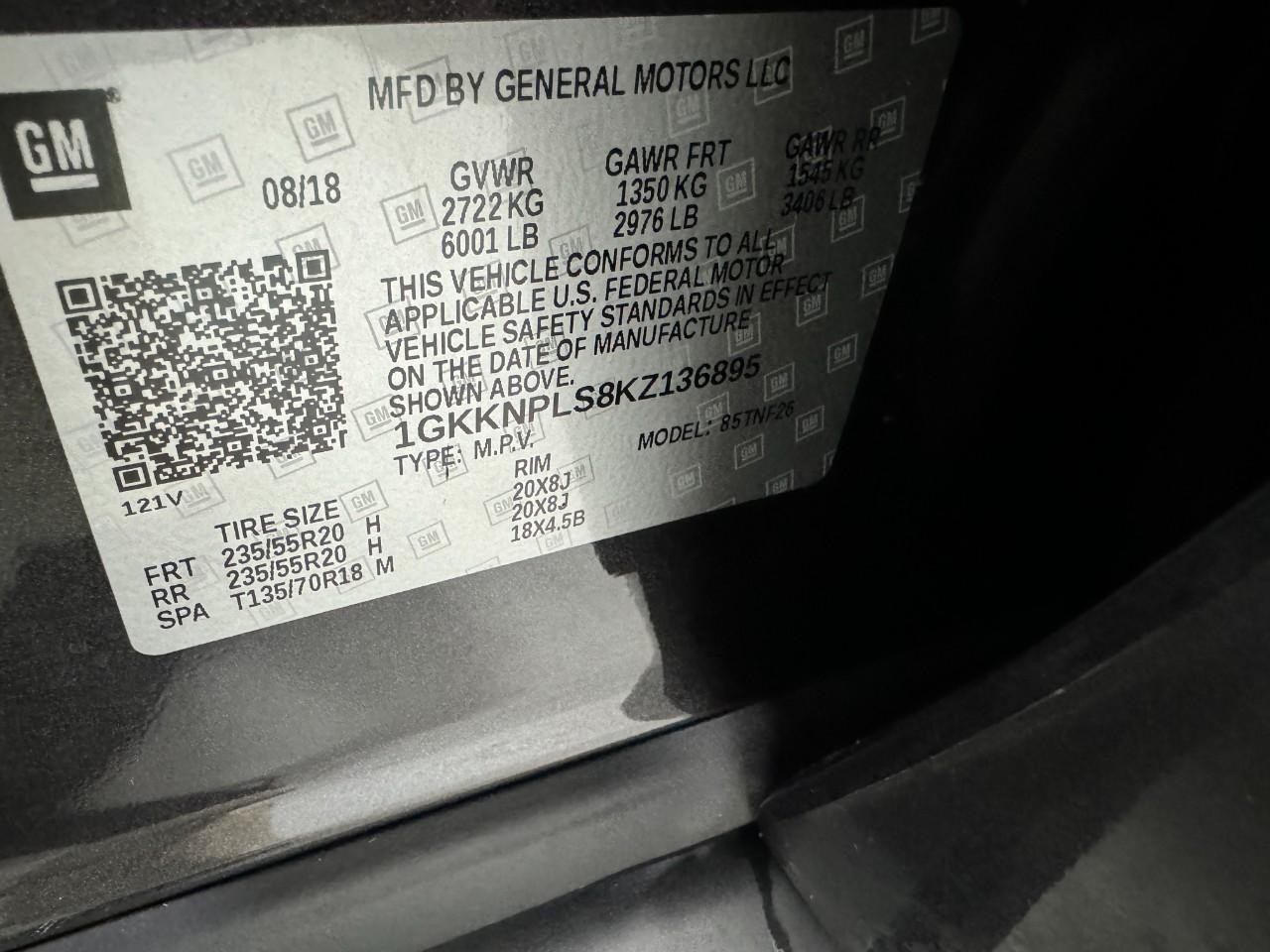 GMC Acadia Vehicle Full-screen Gallery Image 38