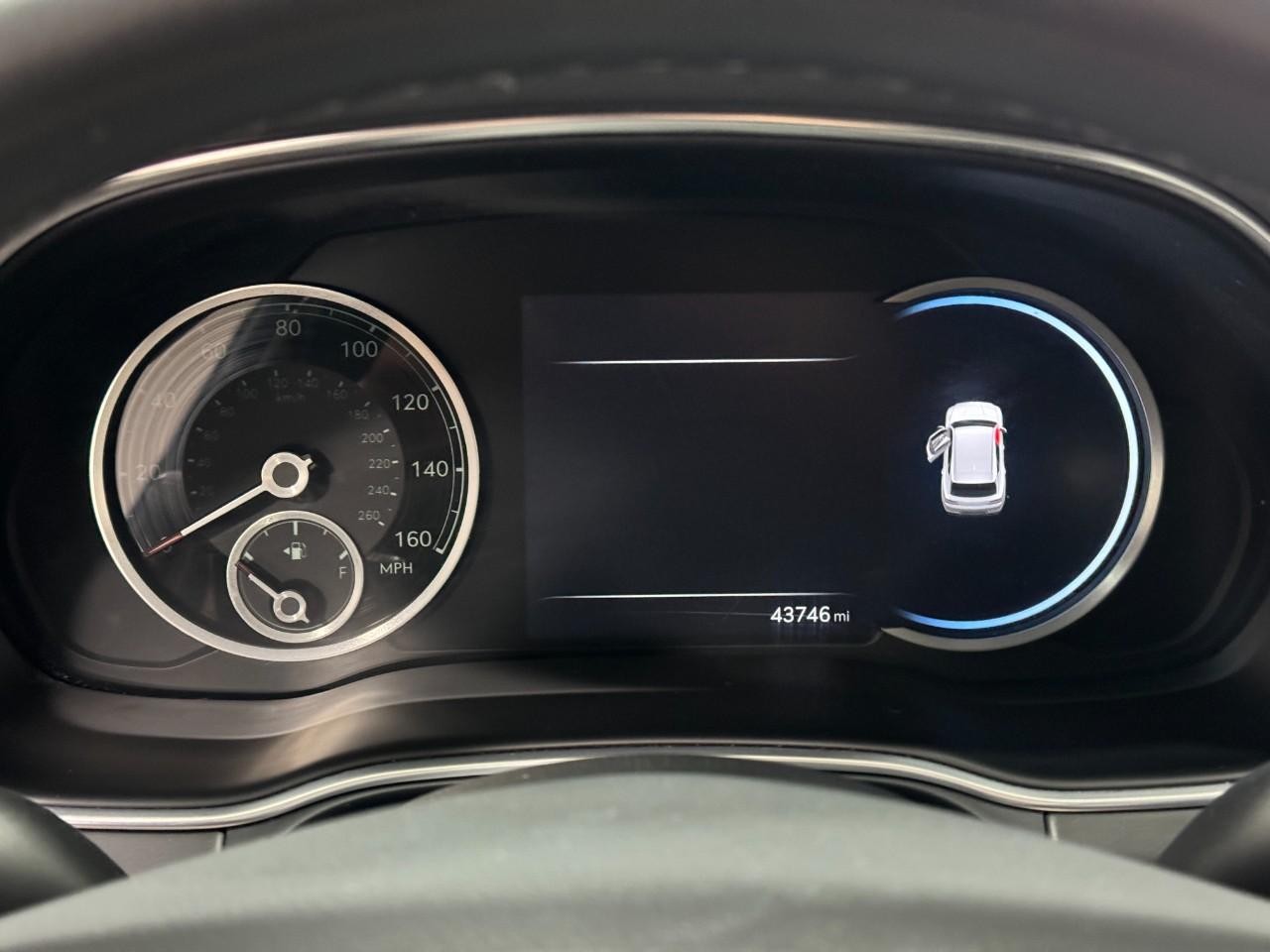 Genesis GV80 Vehicle Full-screen Gallery Image 29