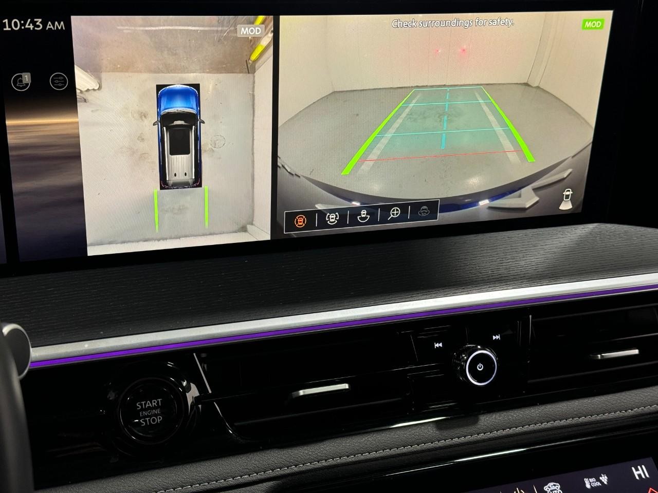 INFINITI QX80 Vehicle Full-screen Gallery Image 35