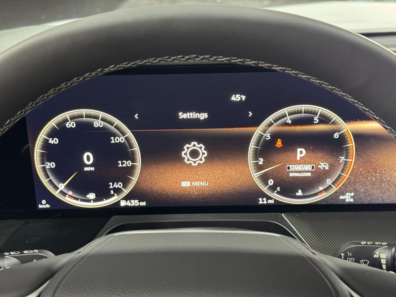 INFINITI QX80 Vehicle Full-screen Gallery Image 33