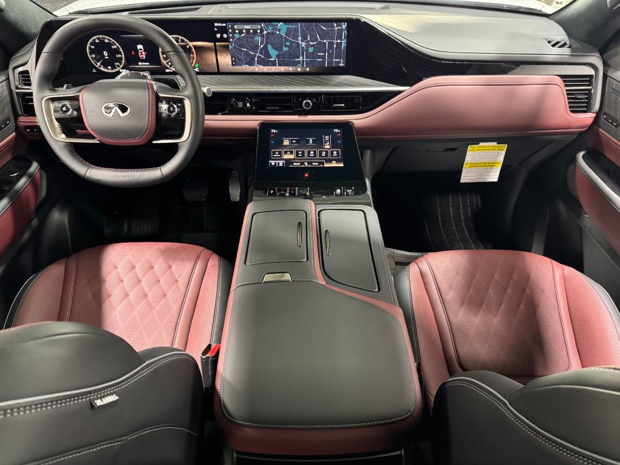 INFINITI QX80 Vehicle Full-screen Gallery Image 15