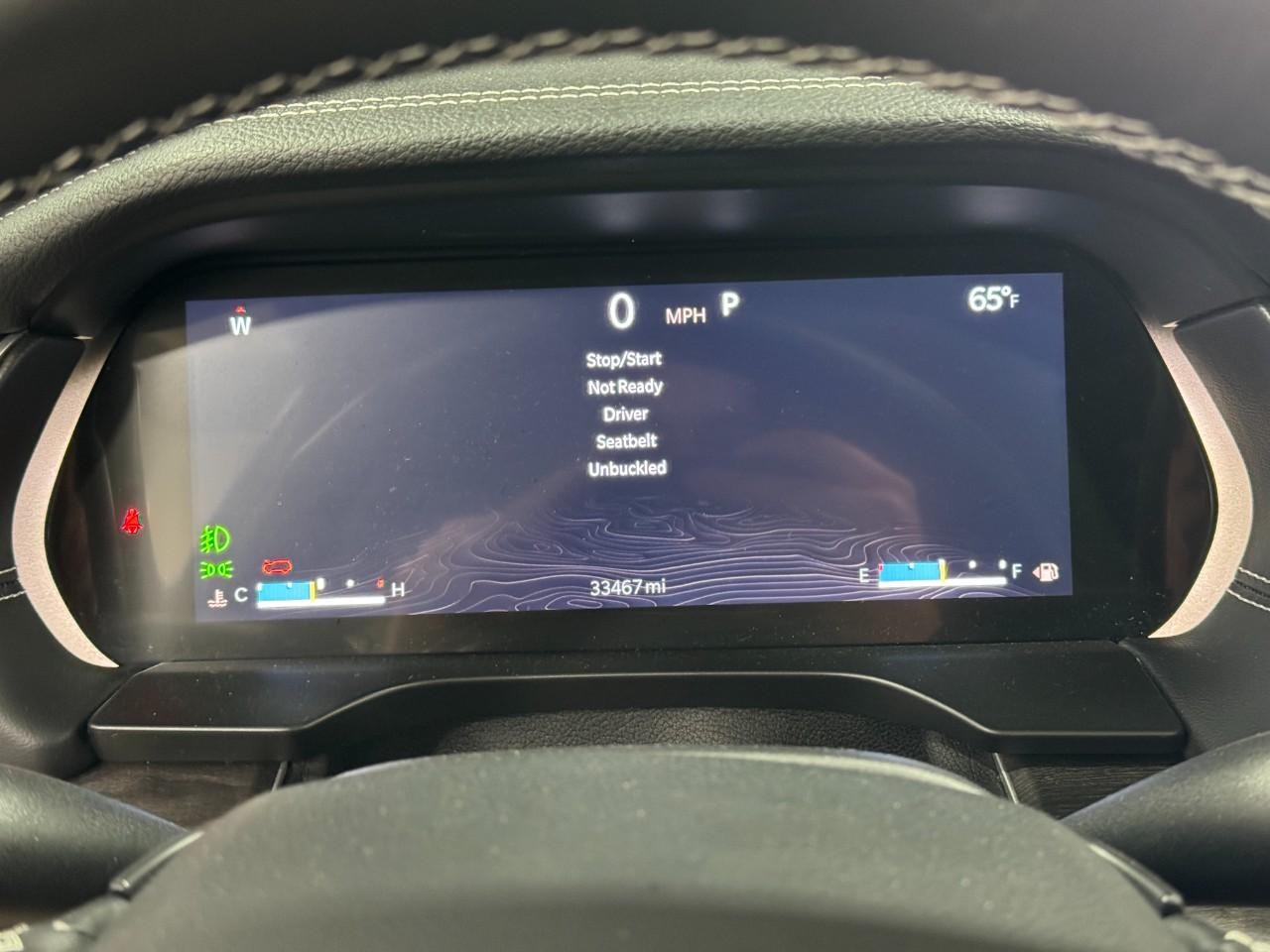 Jeep Grand Cherokee L Vehicle Full-screen Gallery Image 32