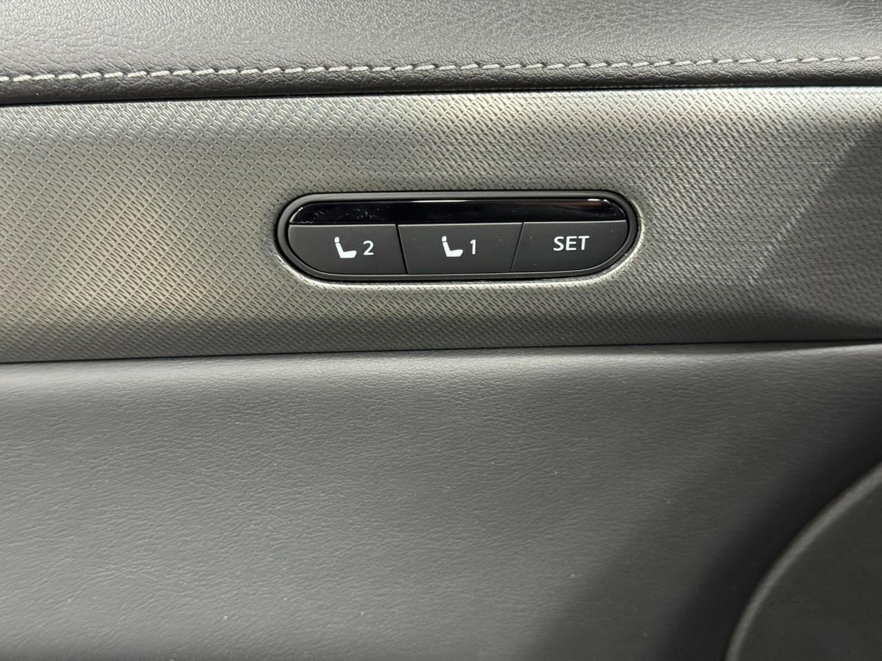 INFINITI QX60 Vehicle Full-screen Gallery Image 25