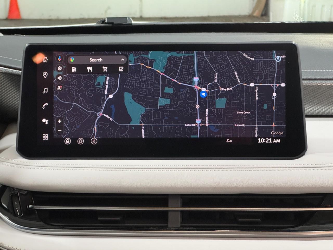 INFINITI QX60 Vehicle Full-screen Gallery Image 17