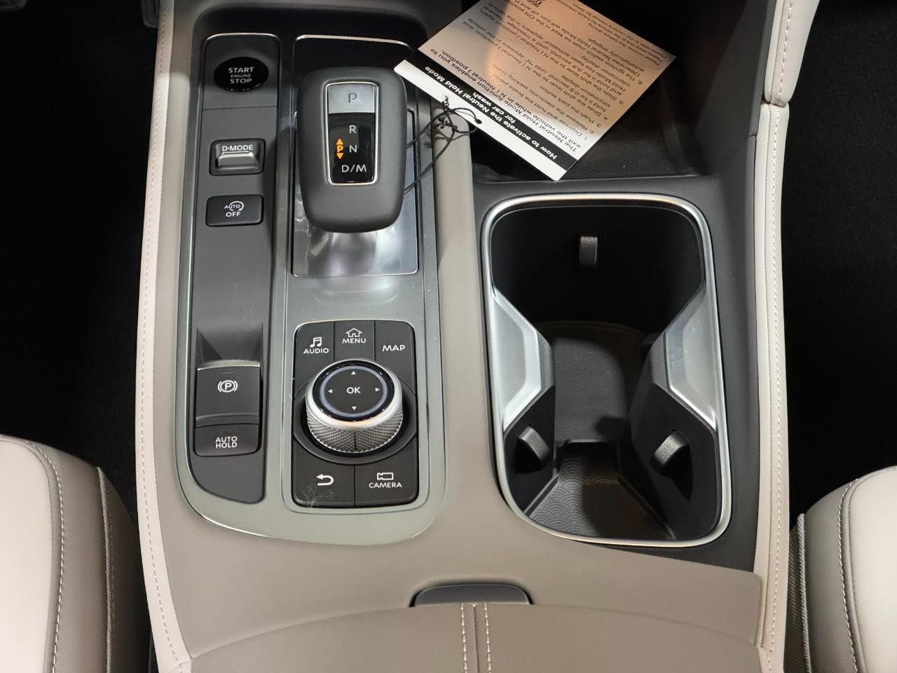 INFINITI QX60 Vehicle Full-screen Gallery Image 19